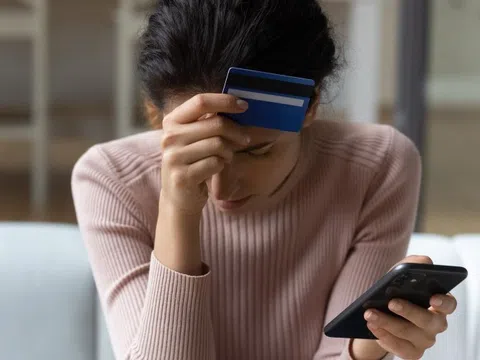 Nữ sinh "giam mình" trong nhà nghỉ để được đi du học, gia đình tỉnh táo cứu con thoát cú lừa bạc triệu