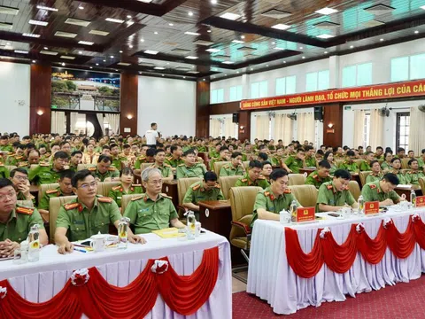Công an Tp.Huế đồng loạt ra quân trấn áp các loại tội phạm