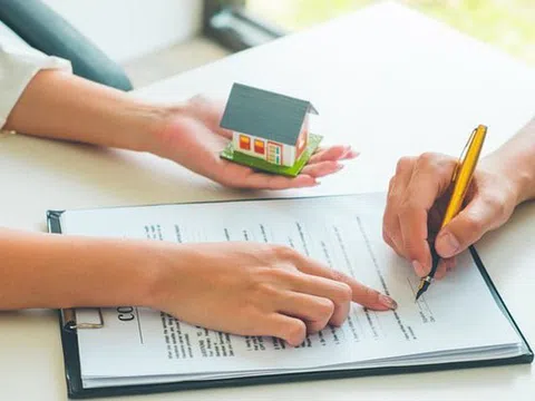 Hợp đồng chuyển nhượng nhà đất không công chứng vẫn được công nhận trong trường hợp nào?