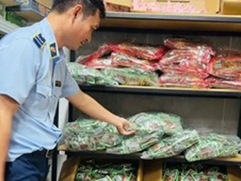 Doanh nghiệp sản xuất hàng thật 'gồng' mình chống lại hàng giả