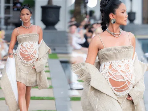 H’Hen Niê khoe bụng bầu trên sàn catwalk trước khi nghỉ sinh