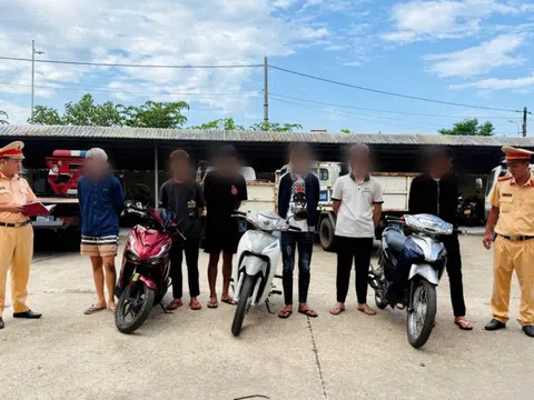 Triệu tập 6 thiếu niên mang theo hung khí, điều khiển xe mô tô lạng lách