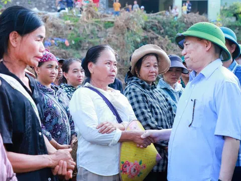 Phó Thủ tướng: Xem xét hỗ trợ tỉnh Nghệ An thêm 500 tỷ đồng khắc phục hậu quả mưa lũ