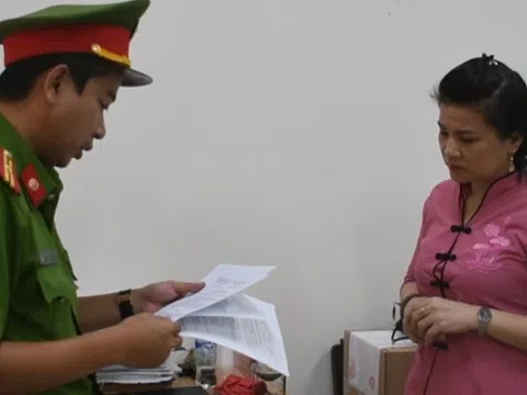 Cháu bé bị bảo mẫu bạo hành ở Quảng Ngãi đã tử vong