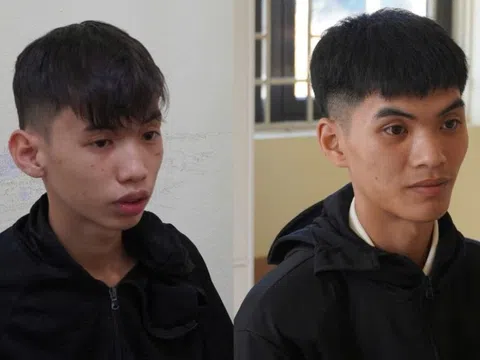Lời khai của 2 kẻ tự xưng công an chặn xe người đi đường kiểm tra giấy tờ
