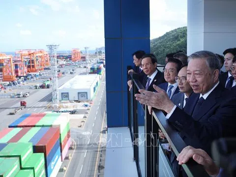 Tổng Bí thư Tô Lâm thăm cảng biển Busan (Hàn Quốc)