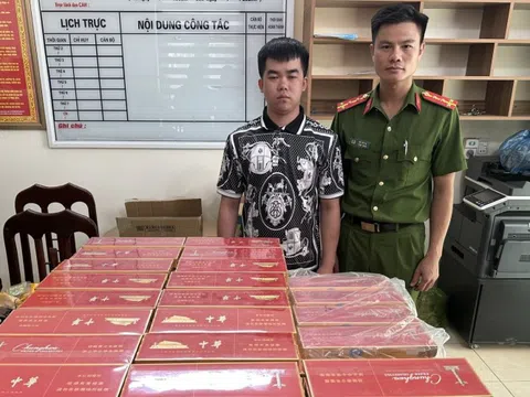 Bắt giữ đối tượng vận chuyển trái phép thuốc lá số lượng lớn