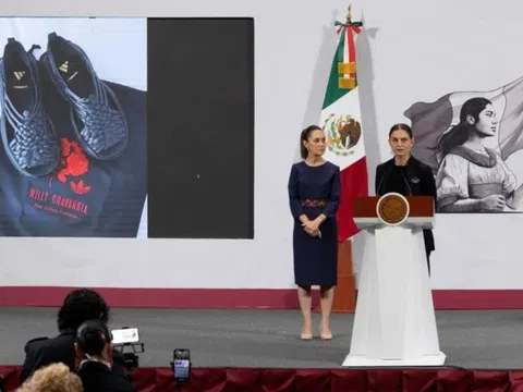 Adidas, Prada trả giá vì 'vay mượn' văn hóa: Bài học đắt giá từ những đôi dép truyền thống