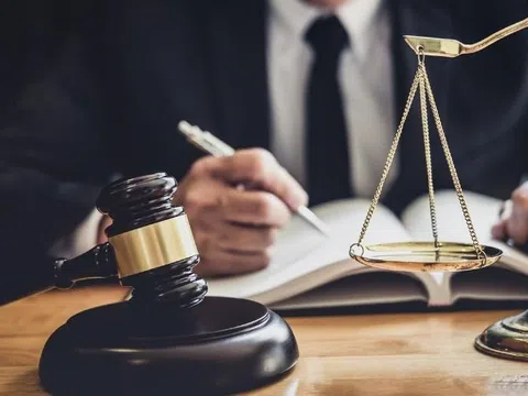 Phát huy vai trò 'lăng kính pháp lý' của người làm pháp chế