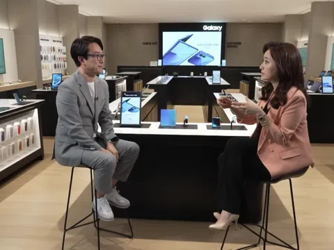 Nghe tin Apple sắp ra mắt iPhone gập, sếp lớn Samsung nói gì?