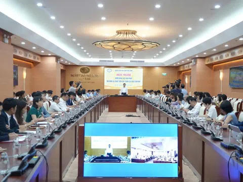 Ngân hàng đồng thuận giữ ổn định lãi suất, tăng trưởng bền vững