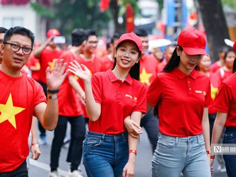 Sắc đỏ sao vàng hòa chung nhịp đập