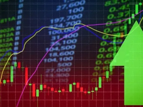 VN-Index vượt đỉnh lịch sử: Chuyên gia khuyến nghị thận trọng trước áp lực điều chỉnh