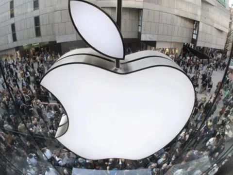 Apple cam kết đầu tư thêm 100 tỷ USD tại Mỹ, được miễn thuế nhập khẩu chip 100%