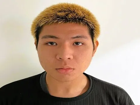 Tạm giữ nam thanh niên 18 tuổi tạt xăng đốt tình địch vì ghen tuông