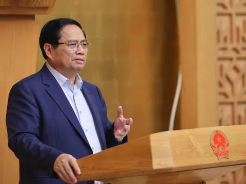 Thủ tướng: Việc giải quyết thủ tục cho người dân, doanh nghiệp phải đặt lên hàng đầu
