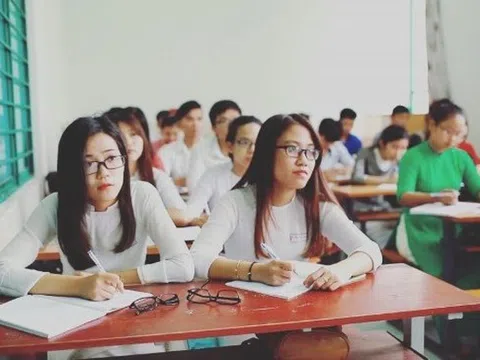 Yêu cầu về ngoại ngữ với giảng viên đại học dạy học bằng tiếng Anh từ 25/9