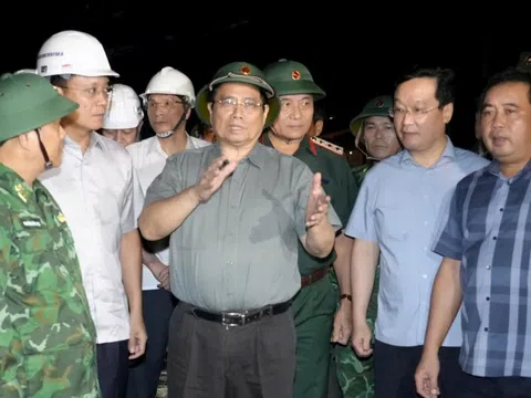Thủ tướng Chính phủ Phạm Minh Chính trực tiếp chỉ huy công tác ứng phó với bão số 5 ở Nghệ An