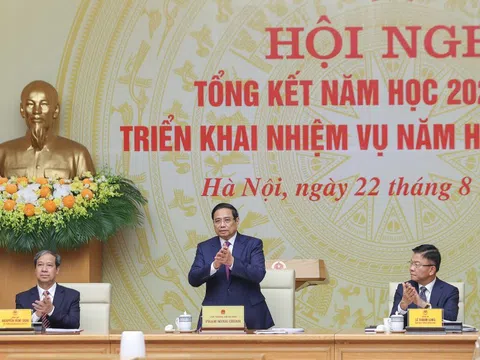 Thủ tướng chủ trì Hội nghị tổng kết năm học 2024-2025, triển khai nhiệm vụ năm học 2025-2026