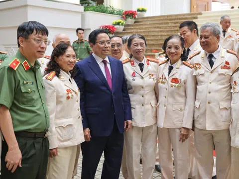 Thủ tướng gặp mặt, tri ân lực lượng Công an chi viện chiến trường miền Nam
