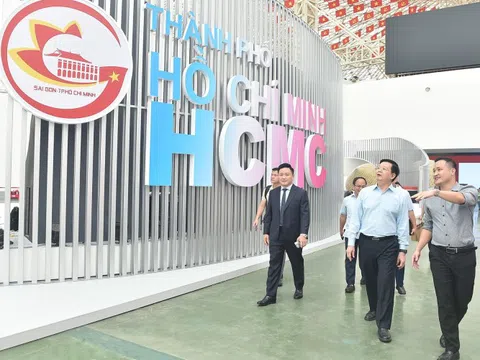 Phó Thủ tướng Mai Văn Chính kiểm tra công tác hoàn thiện các gian hàng Triển lãm