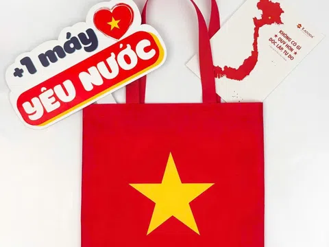 Thương hiệu đồ da Việt tặng miễn phí 2.000 chiếc “túi tự hào” cho người dân tới Trung tâm Triển lãm Quốc gia VEC