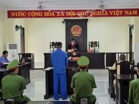Lái xe đầu kéo phê ma túy, lao thẳng vào CSGT lĩnh 18 tháng tù