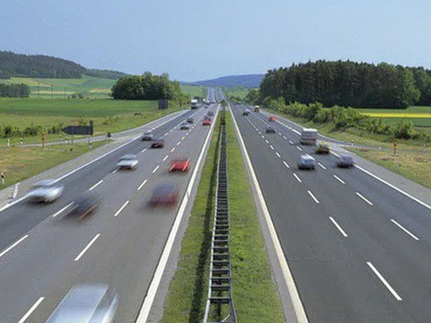 Quảng Trị: Kiến nghị Trung ương hỗ trợ hơn 8.800 tỷ đồng xây cao tốc Cam Lộ - Lao Bảo