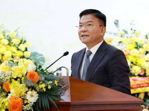 Phó Thủ tướng Lê Thành Long: Bộ Y tế cần tiếp tục đoàn kết, chủ động, bản lĩnh, đổi mới mạnh mẽ hơn nữa