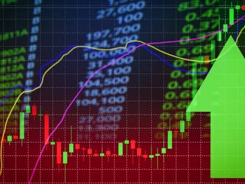 Thanh khoản tỷ USD, IPO công ty con và cải cách thể chế: Loạt động lực thúc đẩy thị trường chứng khoán Việt Nam