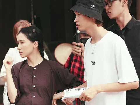 Stylist kể chuyện ngâm áo bằng nước trà cho Hòa Minzy trong MV đang gây sốt