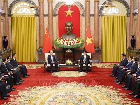 Chủ tịch nước Lương Cường tiếp Ủy viên trưởng Nhân đại toàn quốc Trung Quốc Triệu Lạc Tế