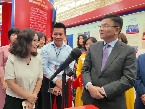 AI pháp luật được Bộ Tư pháp giới thiệu tại triển lãm Thành tựu đất nước