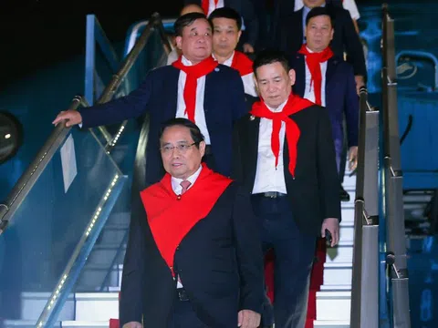 Thủ tướng Phạm Minh Chính về tới Hà Nội, kết thúc tốt đẹp chuyến công tác tại Trung Quốc