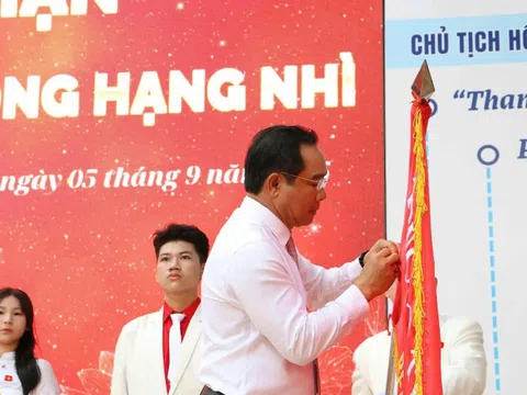 Chủ tịch UBND Tp.HCM dự lễ khai giảng tại Trường THPT Trần Phú