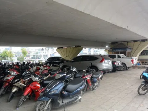 Hà Nội rà soát, di dời các bãi trông giữ xe khỏi gầm cầu trước 30/10