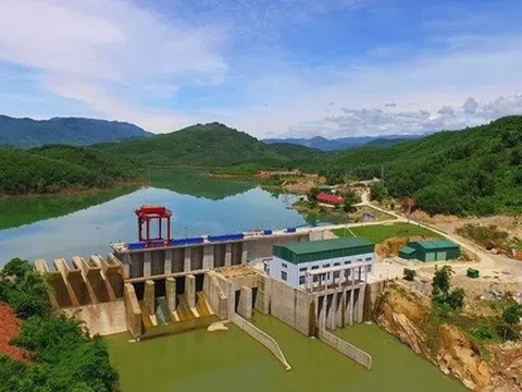 Tổng Giám đốc muốn thoái vốn, Thủy điện Quế Phong (QPH) bất ngờ đề xuất chia cổ tức 100%