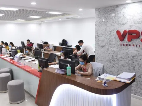 Chứng khoán VPS trình kế hoạch tăng vốn lên 12.800 tỷ, lợi nhuận nửa đầu năm vẫn tăng 40%
