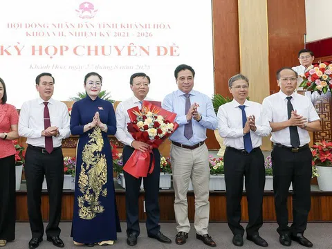 Phê chuẩn Phó Chủ tịch UBND tỉnh Khánh Hòa