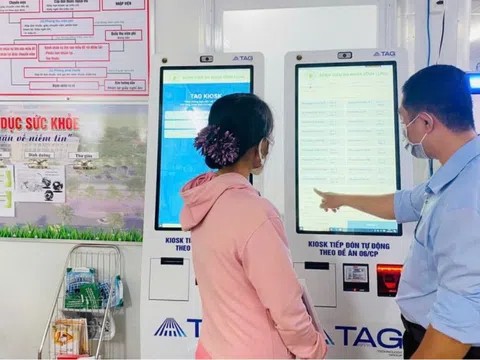 Vĩnh Long tăng tốc số hóa y tế, hướng tới 80% dân số có Sổ sức khỏe điện tử vào năm 2025