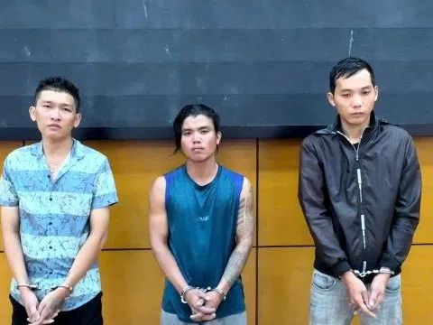 Bắt 3 đối tượng giả danh công an để cướp tài sản