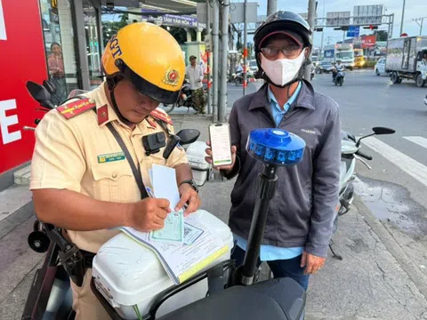 Tp.HCM: Được nộp phạt vi phạm giao thông bằng mã QR code trực tiếp trên đường