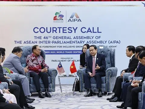 Chủ tịch Quốc hội Trần Thanh Mẫn hội kiến Thủ tướng Malaysia