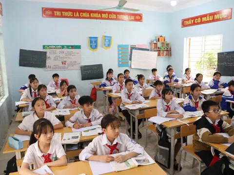 Bảo đảm mọi đối tượng thụ hưởng đều được tiếp cận kịp thời chính sách miễn học phí, hỗ trợ bữa ăn trưa