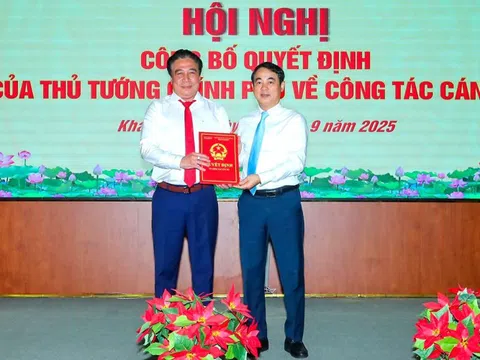 Công bố quyết định của Thủ tướng Chính phủ phê chuẩn Chủ tịch UBND tỉnh Khánh Hòa