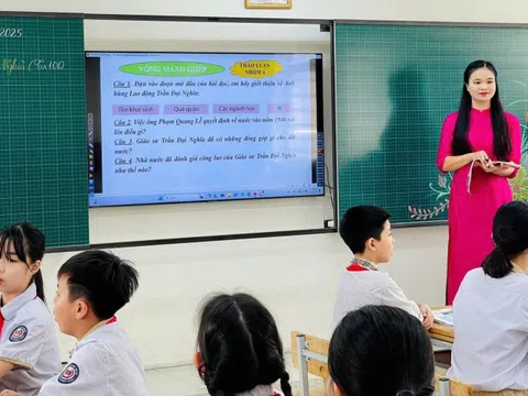 Quy định mới về chế độ trả tiền lương dạy thêm giờ đối với nhà giáo