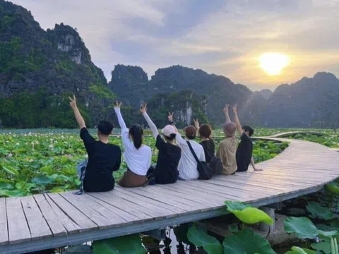 “Check-in” ở địa chỉ đỏ