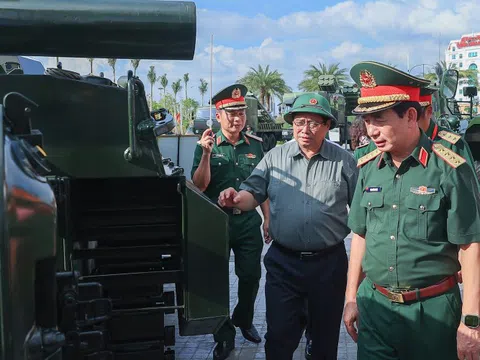 Thủ tướng Phạm Minh Chính làm việc tại Tổng cục Công nghiệp quốc phòng