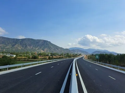 Lai Châu đề xuất đẩy nhanh đầu tư cao tốc Bảo Hà - Lai Châu dài 163 km