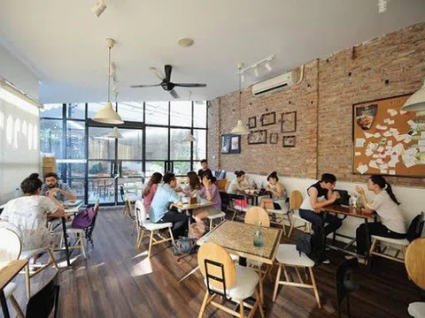 Không chỉ vì chi phí: Lý giải sự sụp đổ của các 'tượng đài' F&B từ góc độ quản trị và thị trường